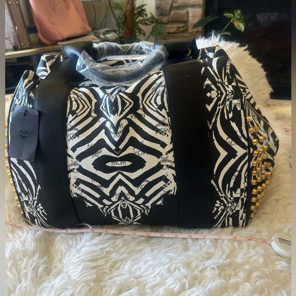 MCM FUNKY ZEBRA WEEKENDER TRAVEL BAG